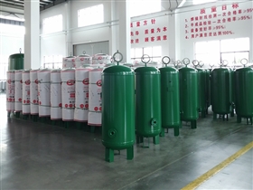 儲氣罐倉庫待打包區(qū)域 儲氣罐倉庫待打包區(qū)域